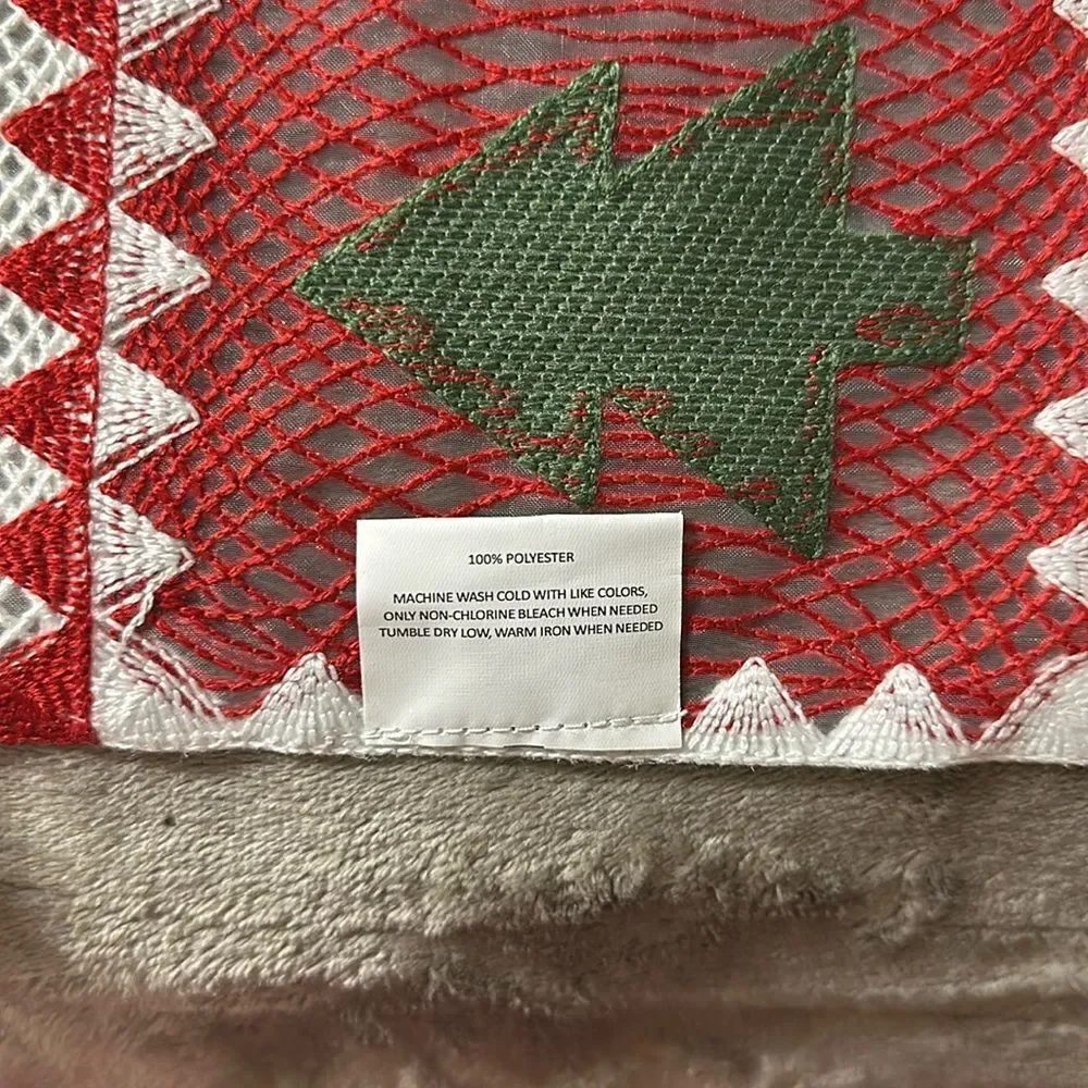 FARM FRESH White Green Red Crochet Christmas Tree Print Table Runner